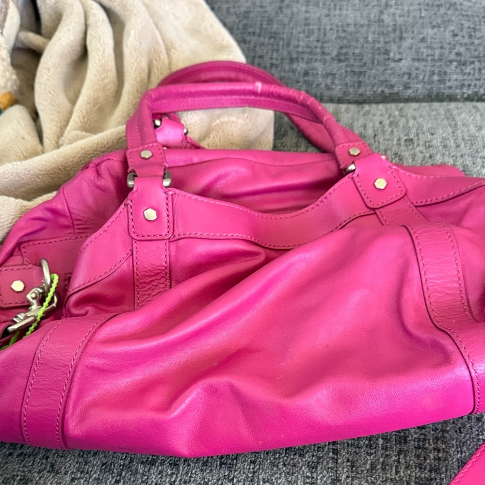 Gorgeous Authentic Marc by Marc Jacobs Vibrant Pink Hobo Bag - Picture 6 of 7